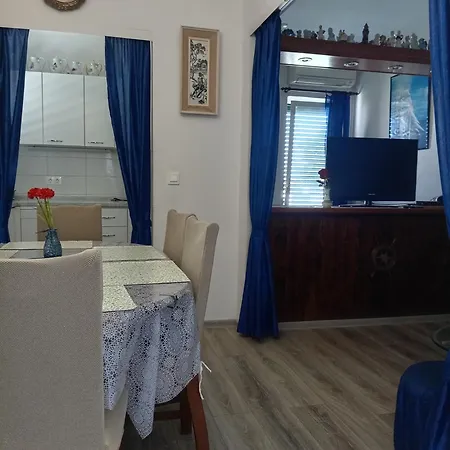 Apartment Plavi Apartman