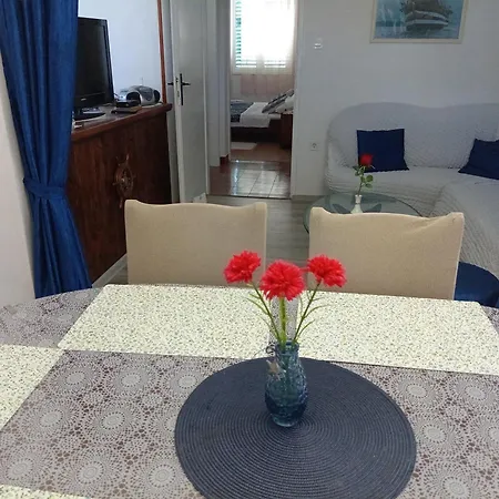 Apartment Plavi Apartman